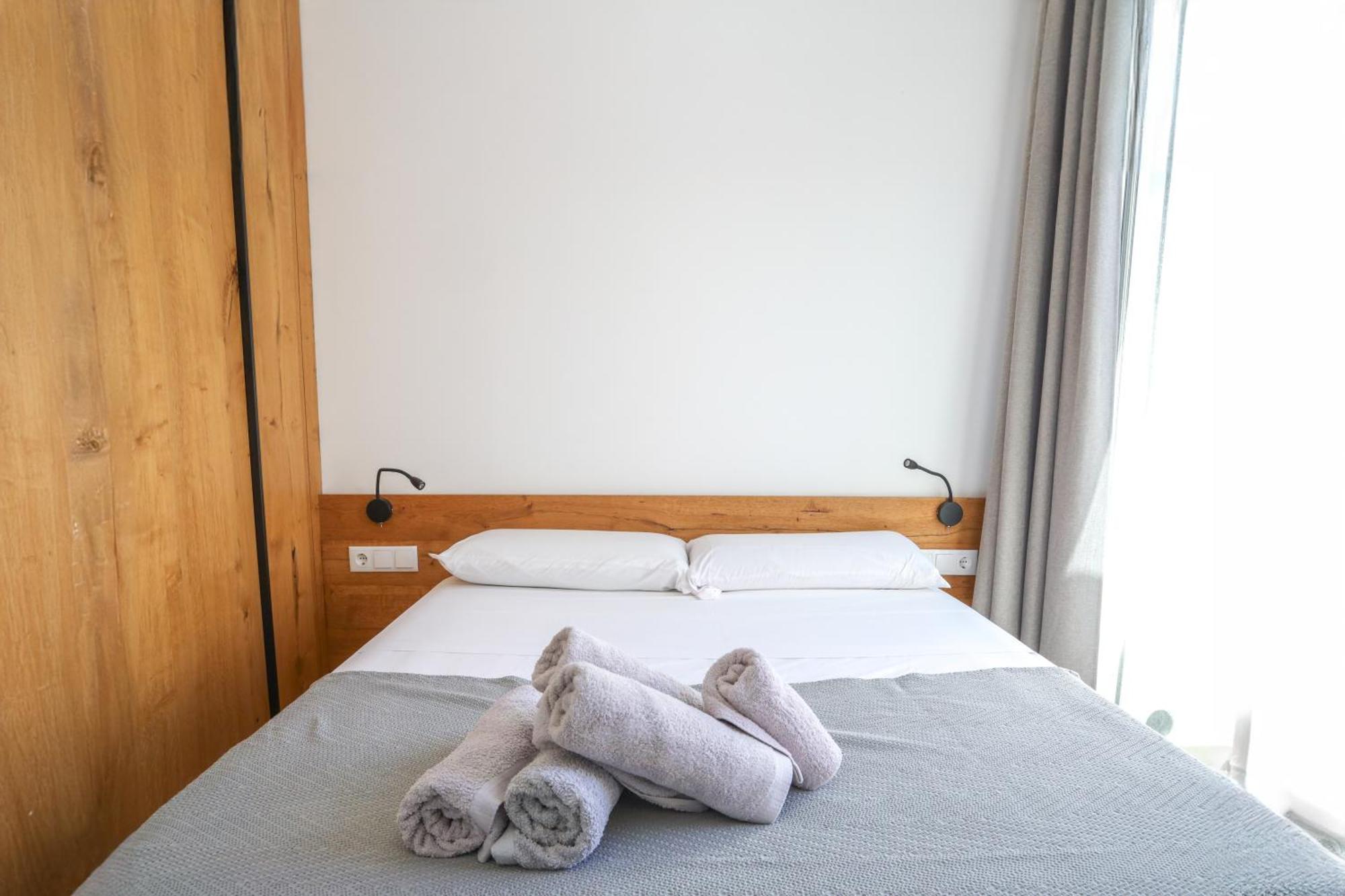 Cala Vadella Beachwalk Suites Room photo